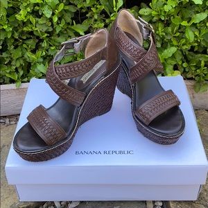 Banana Republic  Loredo Wedges